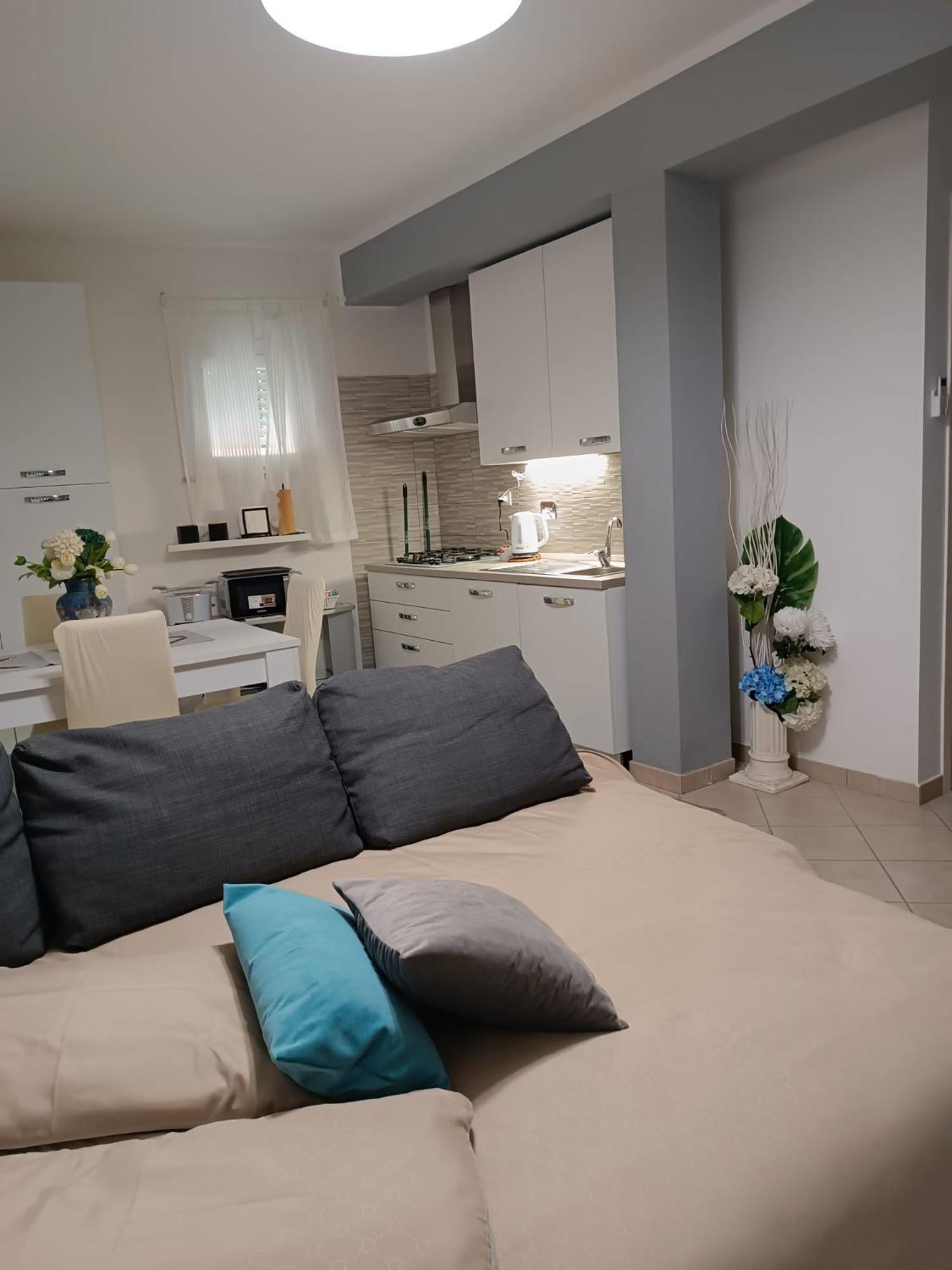 Armareaoverseassuites 1 Фьюмичино Экстерьер фото
