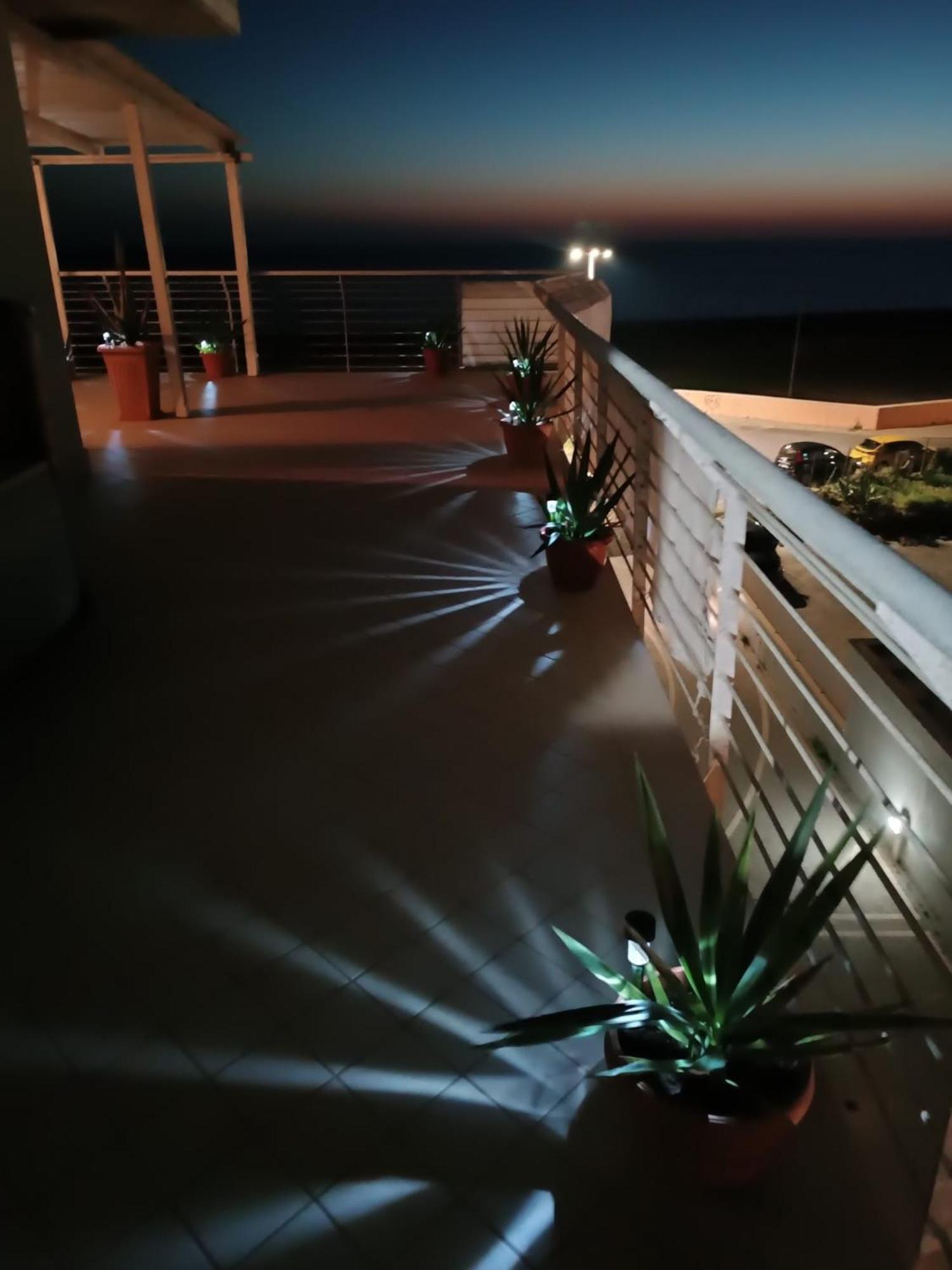 Armareaoverseassuites 1 Фьюмичино Экстерьер фото