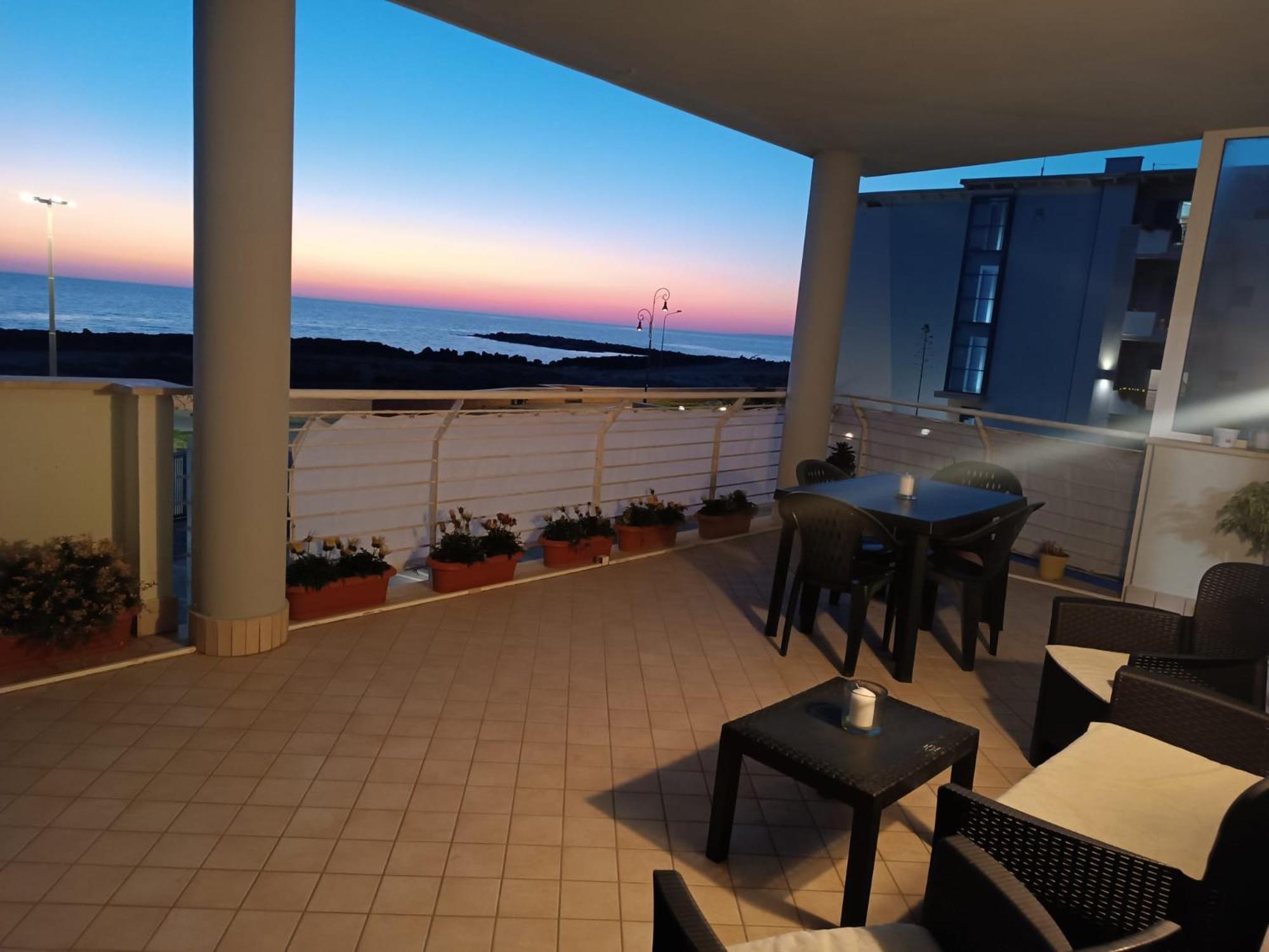 Armareaoverseassuites 1 Фьюмичино Экстерьер фото