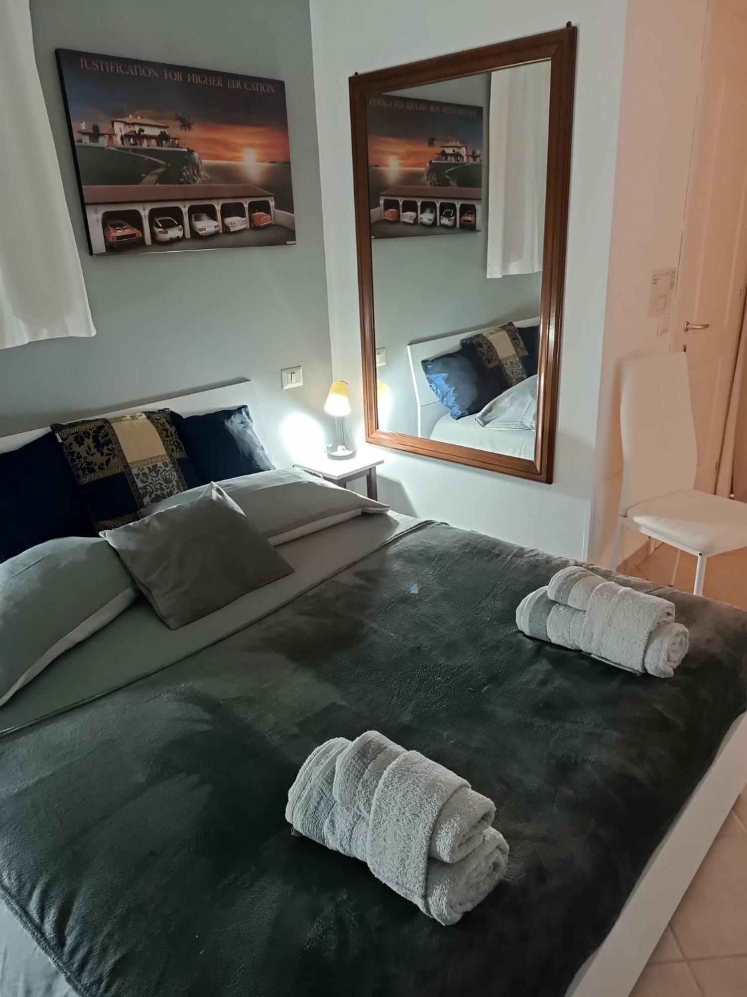 Armareaoverseassuites 1 Фьюмичино Экстерьер фото
