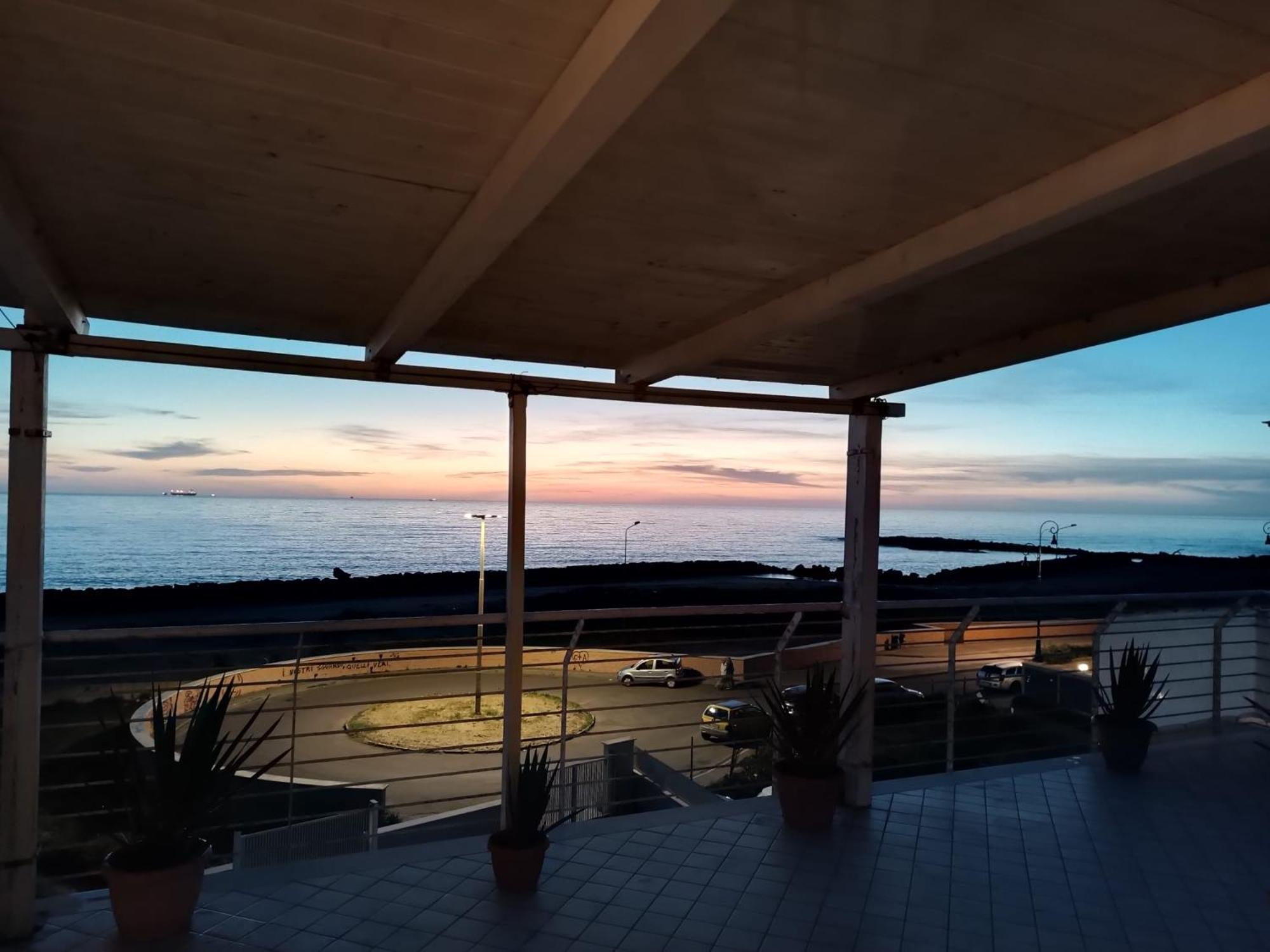 Armareaoverseassuites 1 Фьюмичино Экстерьер фото